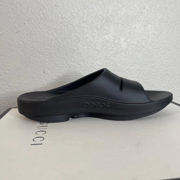 Oofos OOahh Black Comfort Recovery Slides Sandals Slip On Women's 9 Men's 7 - Picture 2 of 10